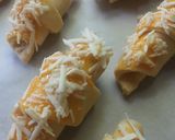 Foto langkah ke 2 dari resep Croissant Keju.