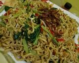 Foto langkah ke 6 dari resep Mie goreng tanpa msg.