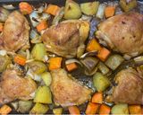 Hình bước làm 5 của món Gà Nướng Hy Lạp (One Pan Chicken)