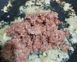 Gambar langkah 1 resipi Bubur Nasi Daging.