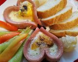 Tükörtojás virsli szivecskében ❤ recept fázis 4 fotója