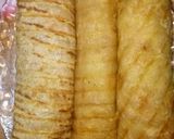 A picture of step 4 of Grilled paratha roll.