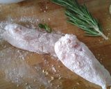 Une image de l'étape 2 de Poulet pané aux herbes.