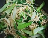 Hình bước làm 5 của món Mì vịt nướng