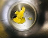 A picture of step 2 of रवा केक.