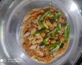 A picture of step 14 of Desi style Chhole Achhari piza.