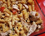 Une image de l'étape 3 de Salade de pâtes au poulet.