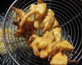 A picture of step 3 of Potato Onion Pakodi.