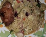 A picture of step 3 of Noddles veggies with chicken.