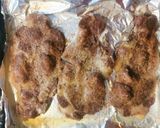 Foto del paso 3 de la receta: Chuletas de cabezada de cerdo al horno 🥩