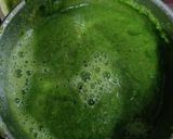 A picture of step 3 of Green Juice for Glowing Skin.