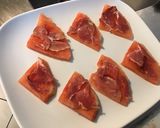 Une image de l'étape 5 de Mille feuilles pastèque /melon jaune au jambon cru et brousse corse.