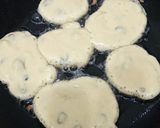 Foto del paso 6 de la receta: Buñuelos dulces con pasas de uva