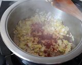 Foto del paso 3 de la receta Merluza con gambas y guisantes