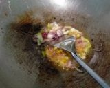 Foto langkah ke 2 dari resep Tumis ikan pari asap.