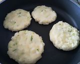 A picture of step 4 of Yuca and Zucchini Patties.