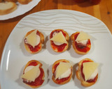 Foto del paso 2 de la receta: Canapé de pulpo, pimiento confitado y queso manchego