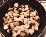 Foto del paso 2 de la receta: Slit (espinaca,burgol,cebolla y pan tostado)