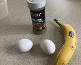 A picture of step 1 of Banana Pancakes (no flour).