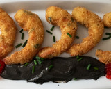 Foto del paso 5 de la receta: Langostinos crujientes con crema de ajo negro