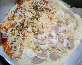 Foto langkah ke 4 dari resep Pizza homemade ekonomis.