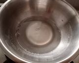 A picture of step 3 of Maggi Milk Pudding.