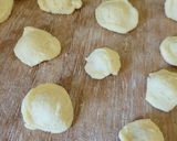 Une image de l'étape 3 de Orecchiette faites maison.