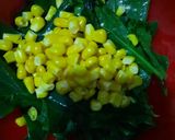 Foto del paso 3 de la receta: Ensalada de espinacas con tocino