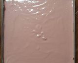 Foto langkah ke 6 dari resep Strawberry Roll Cake (Tepung Tapioka) #nonterigu.