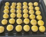 A picture of step 4 of Khanom Pia (Chinese Pastry).