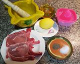 Foto del paso 1 de la receta: Chuletas de cerdo al limón