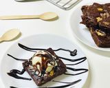 A picture of step 7 of Eggless Walnut Brownie Cake.