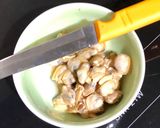 Hình bước làm 1 của món Canh ngao dứa chua