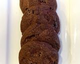 A picture of step 6 of Japanese chocolate chunks cookies.