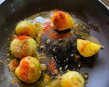 লুচি ও আলুর দম (Luchi o aloor dum recipe in English) রেসিপি ধাপ - 2 ছবি