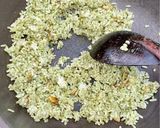 Foto langkah ke 5 dari resep Nasi goreng bayam.