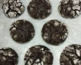 A picture of step 2 of Crinkle Cookies.