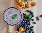 Foto del paso 2 de la receta: Batido de arándanos y nísperos 🍹Lassi de temporada