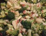 Foto del paso 5 de la receta: Pollo deshebrado con verduras