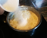 Foto del paso 5 de la receta: Budín de tapioca con fruta y queso mató