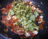 Foto del paso 3 de la receta: Espaguetis de calabacín con verduras y langostinos