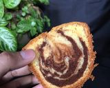 Foto langkah ke 6 dari resep Marmer Cake Moist dan Kokoh Anti Gagal.