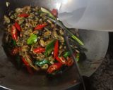 Foto langkah ke 3 dari resep Tumis Kerang.