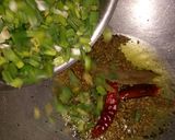 લીલા લસણ વાળી બટેટી(Lila Lasan Vadi Bateti Recipe In Gujarati) રેસીપી સ્ટેપ5ફોટો