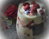 Une image de l'étape 2 de Tiramisu aux fruits rouges et violette pour St Valentin.