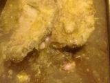 Manto de pecho de cerdo macerado y cocido a la plancheta con vino blanco