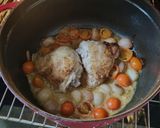 A picture of step 9 of Chicken and chalots in Dijon and white wine vinegar.