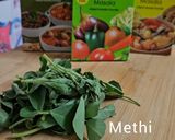 A picture of step 1 of Methi mutter malai.