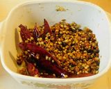 உருளை ஸ்டவ்ட் டம்ப்லிங்க்ஸ் கூடிய தக்காளி குழம்பு (Urulai stuffed dumblings recipe in tamil) ரெசிபி ஸ்டேப் 3 புகைப்படம்