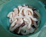 Foto langkah ke 2 dari resep Cumi asam manis.